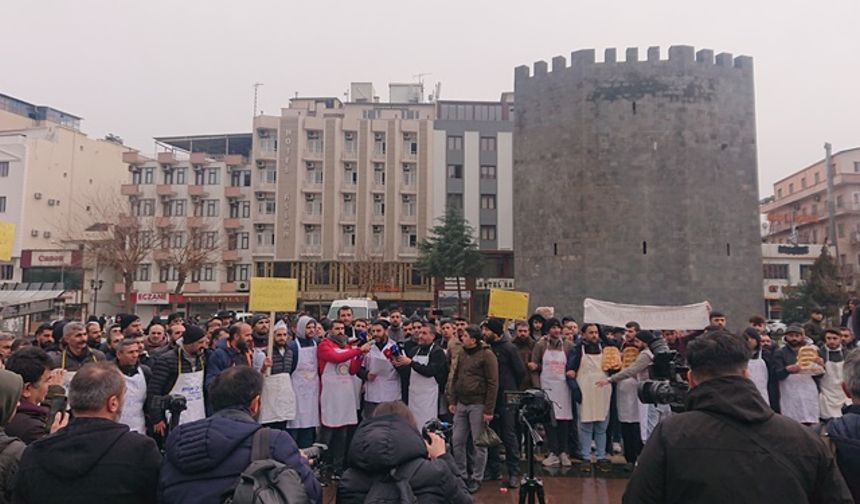 Diyarbakır’da fırın işçileri haklarını arıyor