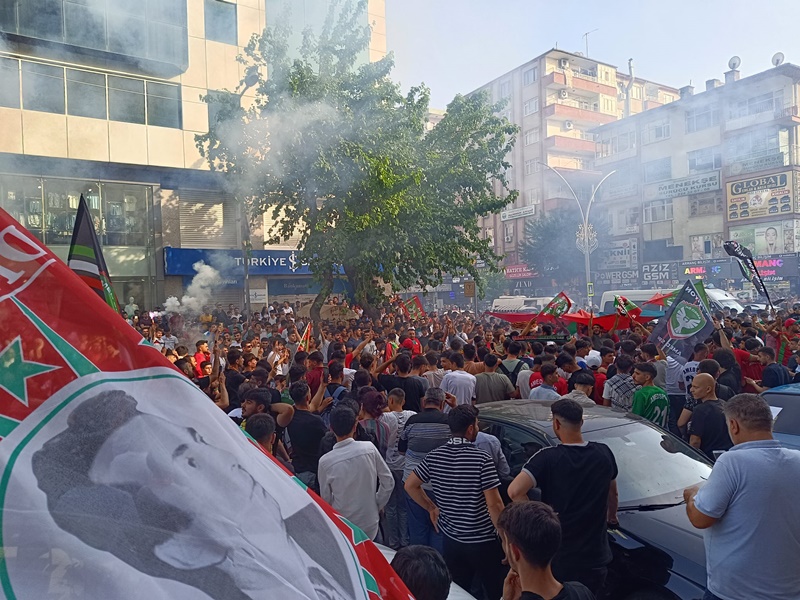 Amedspor Diyarbakir Sampiyonluk Kutlamalari Ofis
