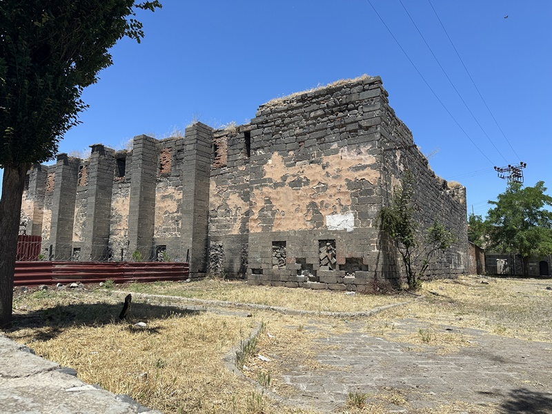 Surp Sargis Ermeni Kilisesi