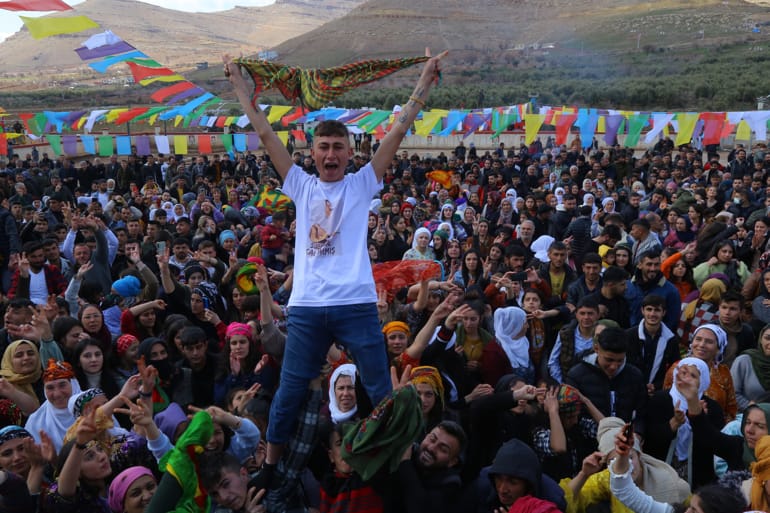 mardin derik newroz