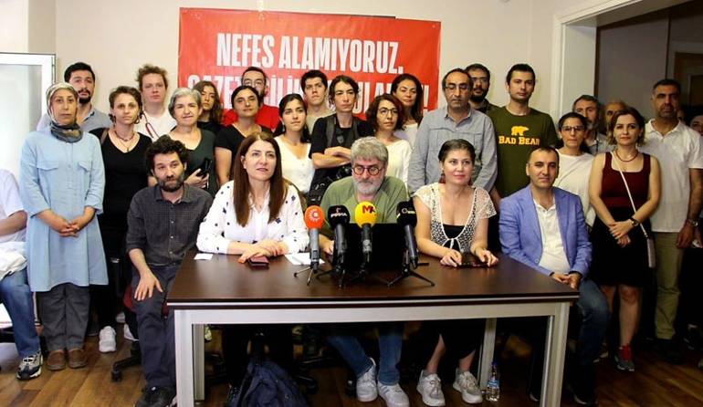 gazeteciler açıklama