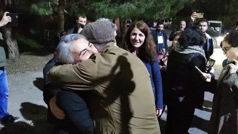 aysel tuğluk