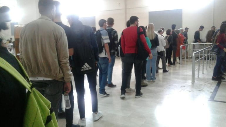 Dicle Üniversitesi yemek kuyruğu